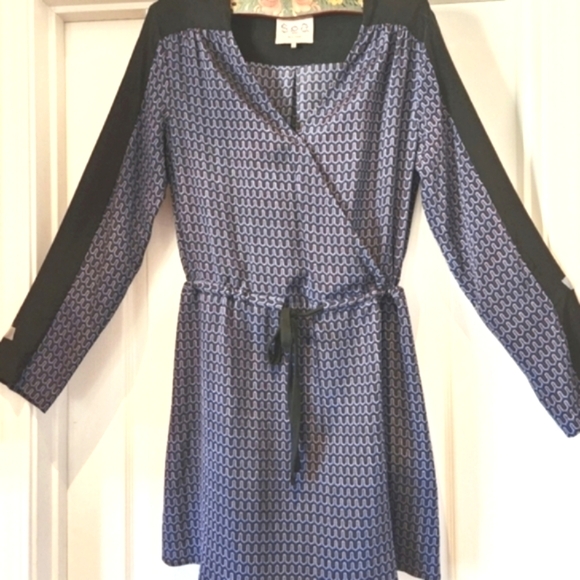 Sea New York Dresses & Skirts - SEA New York SILK Cross Over Neck Tie Drawstring Waist LS Blue Black Dress EUC 6